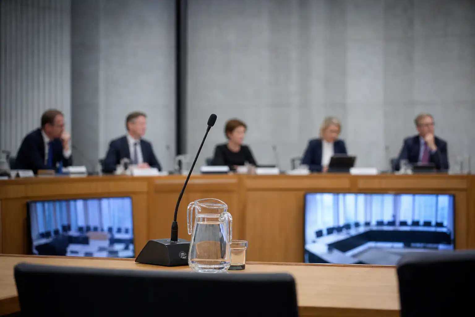 Oud-onderwijsministers volgende week verhoord in corona-enquête