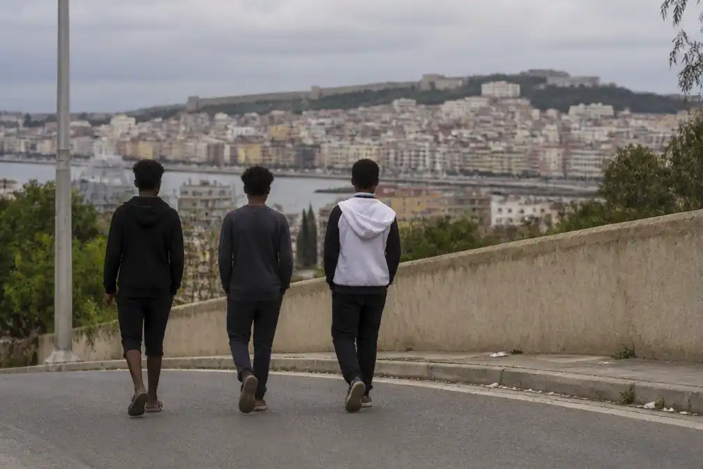 Kitty Herweijer: terugsturen rondzwervende kinderen in Ceuta is overwegen waard
