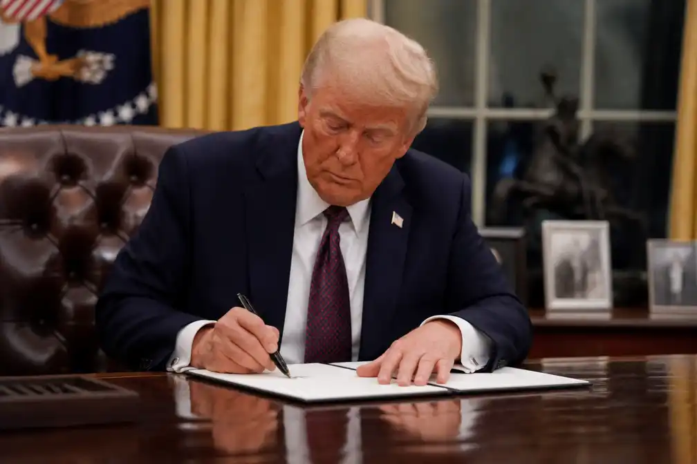 Trump tekent memorandum voor duizend Amerikaanse ruimtelanceringen per jaar in 2030