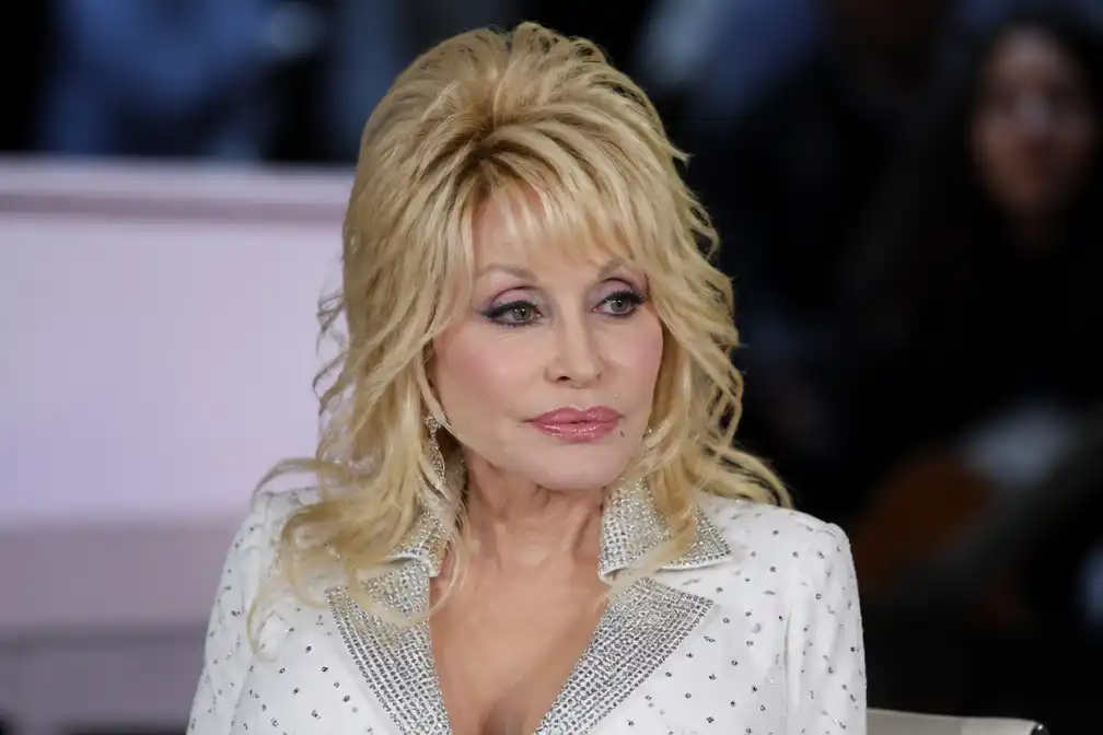 Dolly Parton verwaarloosde eigen gezondheid door zorgen voor overleden echtgenoot