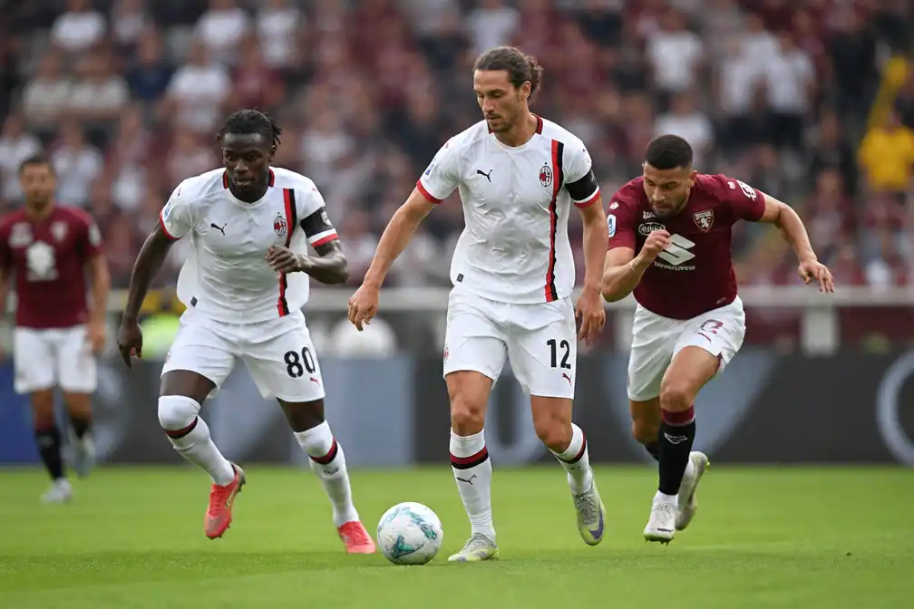 AC Milan wint met 2-1 van Torino in Serie A