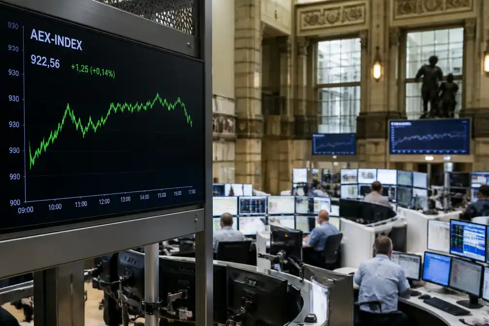 AEX sluit 24 augustus licht hoger ondanks verlies chipbedrijven
