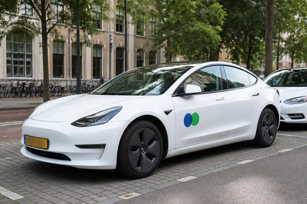 MyWheels voegt Tesla's met Full Self-Driving toe aan deelautovloot