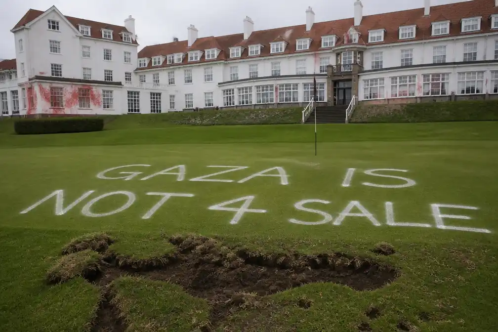 Zeven verdachten voor rechter om vernieling Trumps golfresort Turnberry met ‘terroristisch verband’