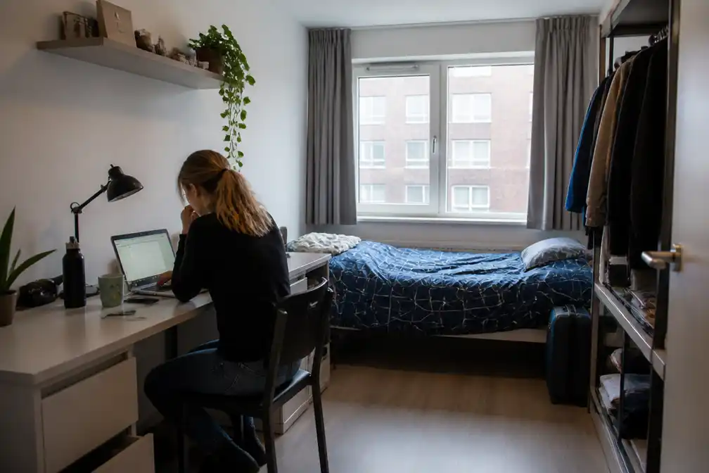 Zes op de tien Kamernet-kamers te duur, verhuurders vragen gemiddeld 239 euro te veel