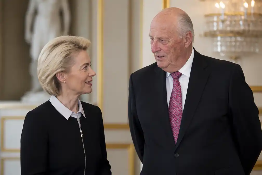 Von der Leyen herdenkt 'ware Europeaan' koning Harald
