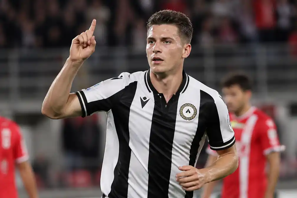 Ekkelenkamp helpt Udinese met prachtige goal aan 3-2 zege op Monza