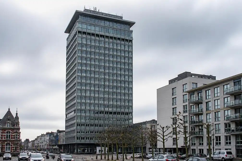 Vergunning aangevraagd om 'lelijkste toren van Gent' om te vormen tot woontoren