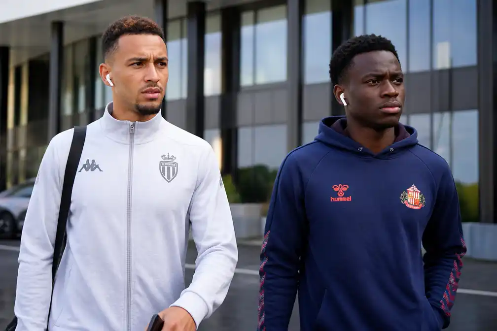 Ajax dicht bij huurdeal Thilo Kehrer en Simon Adingra