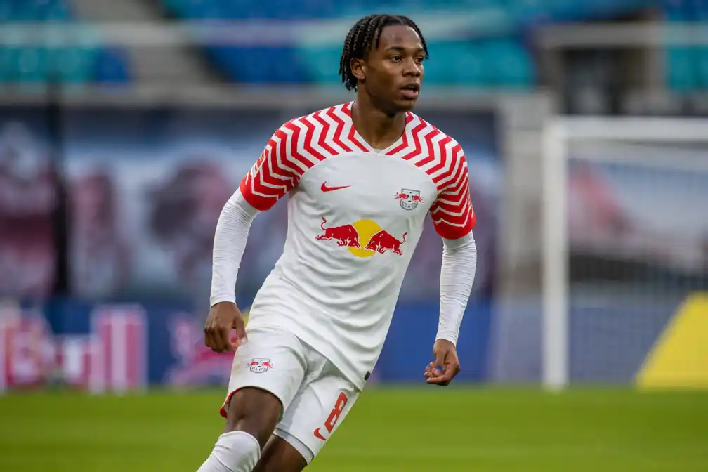 NEC neemt Dele Thomas definitief over van RB Leipzig