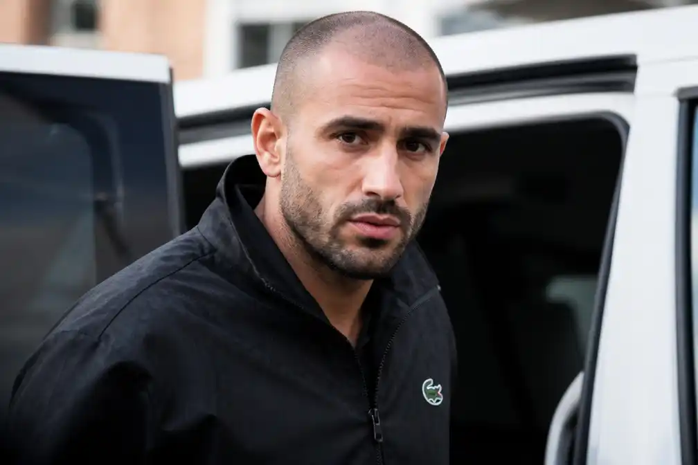 Badr Hari aangehouden in Den Haag op verdenking van bedreiging en belediging