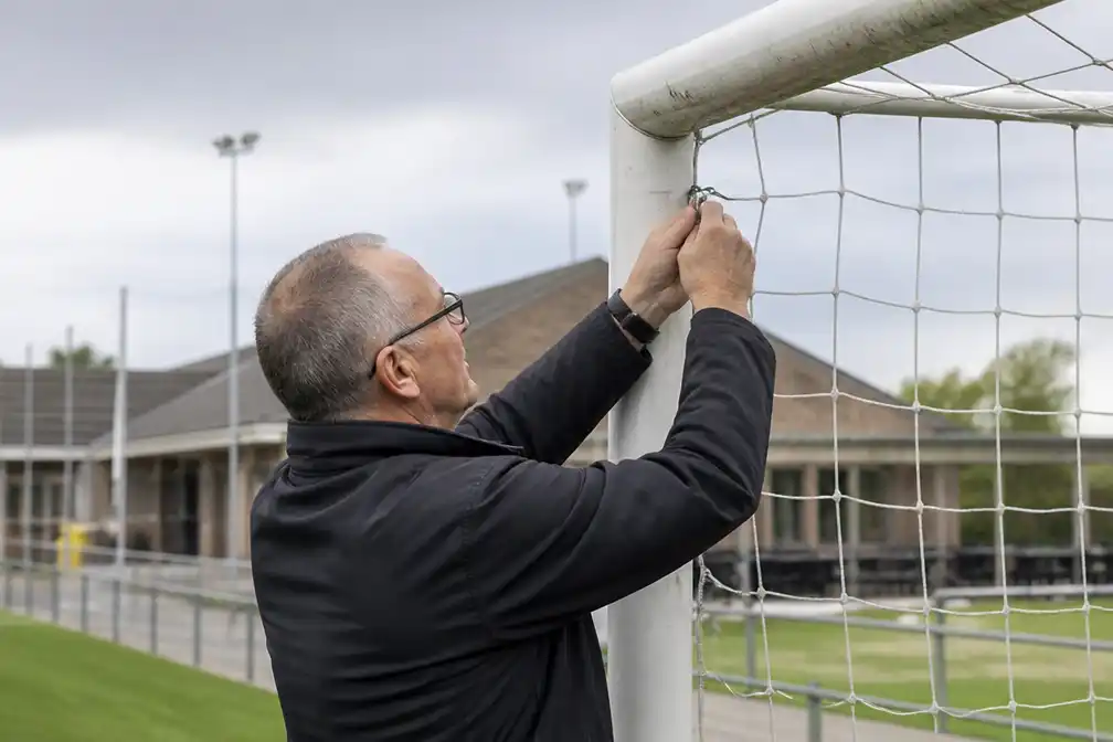 Brabantse kranten zoeken amateurvoetbalvrijwilligers voor eerbetoon
