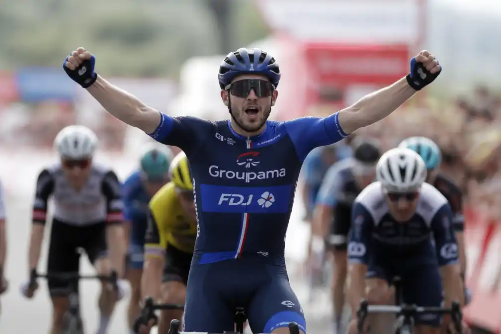 Bastien Tronchon wint tiende etappe Vuelta in sprint