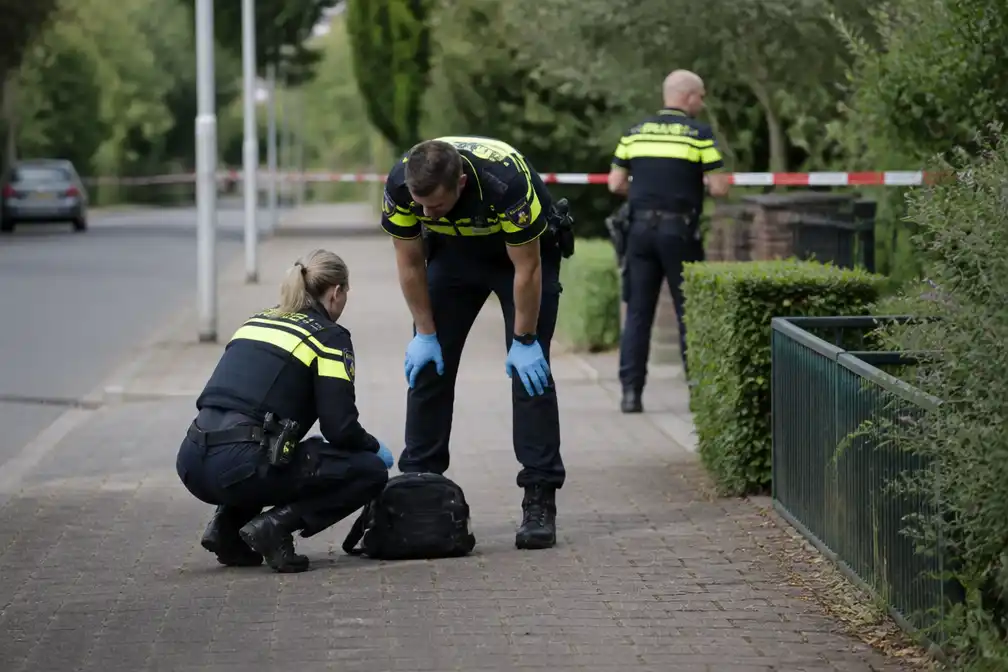 Politie vindt verdachte tas in Wijchen bij zoektocht na schietpartij Overasselt