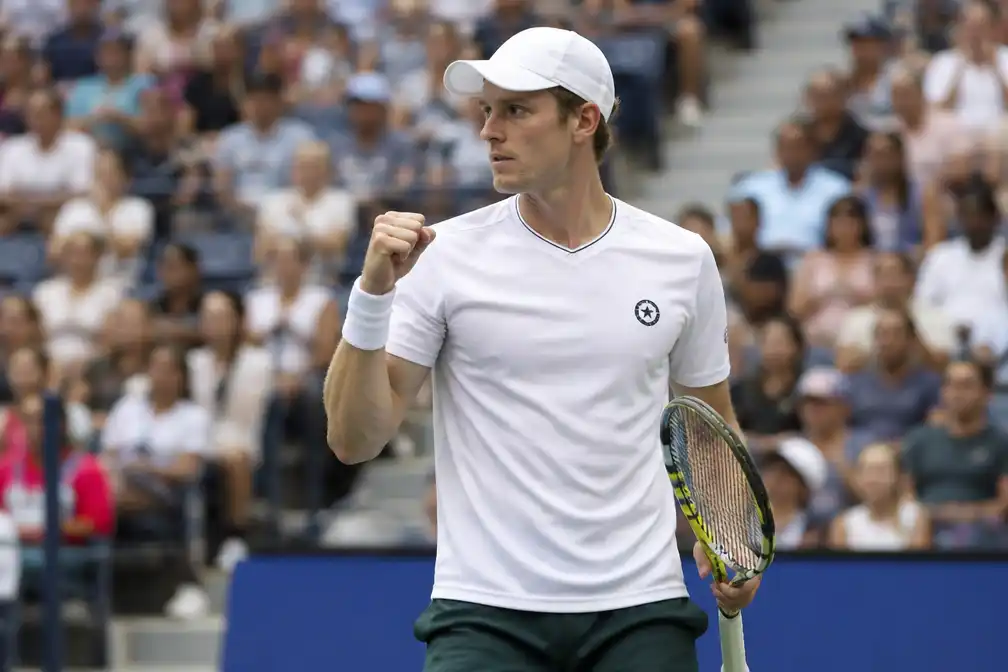 Van de Zandschulp verrast nummer zeven op US Open, De Jong eruit