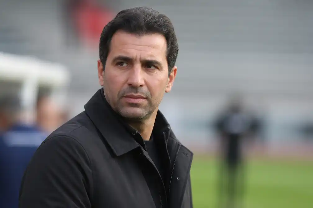 Brahim Hemdani nieuwe bondscoach Algerije als opvolger Petković