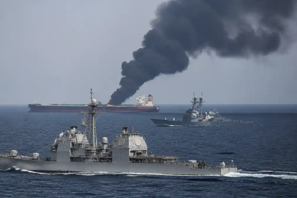 VS treffen drie Iraanse olietankers na beschieting van marineschepen