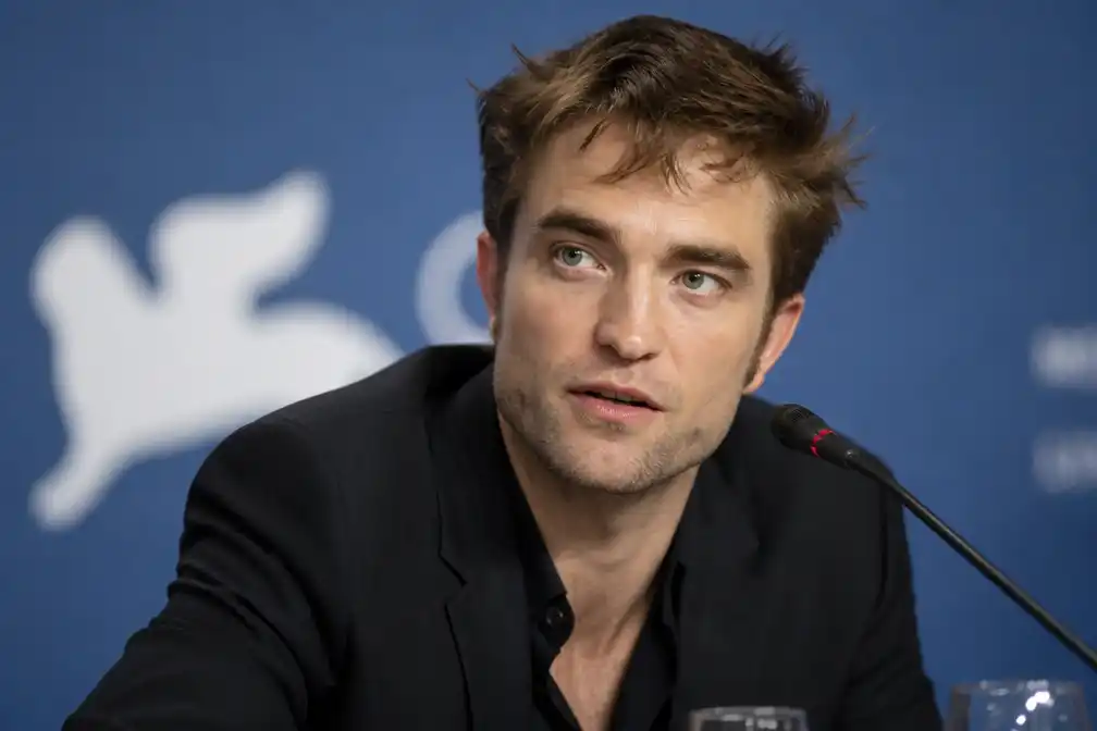 Pattinson hoopt dat criticus Chris Hansen Primetime waardeert