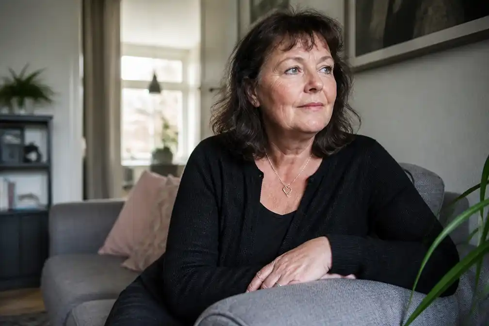 Claudia de Vries (62) uit Hengelo schreef 45 jaar pijn van zich af