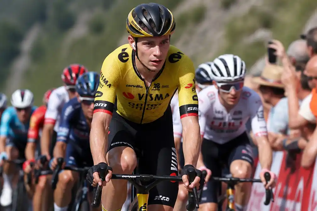 Van Aert toont zelfvertrouwen in Vuelta, WK-droom komt dichterbij
