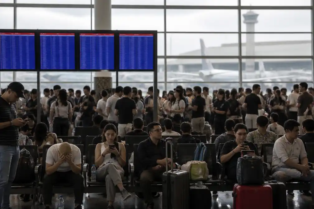 Uitbarsting Anak Krakatau: acht luchthavens dicht, 170.000-270.000 reizigers gestrand