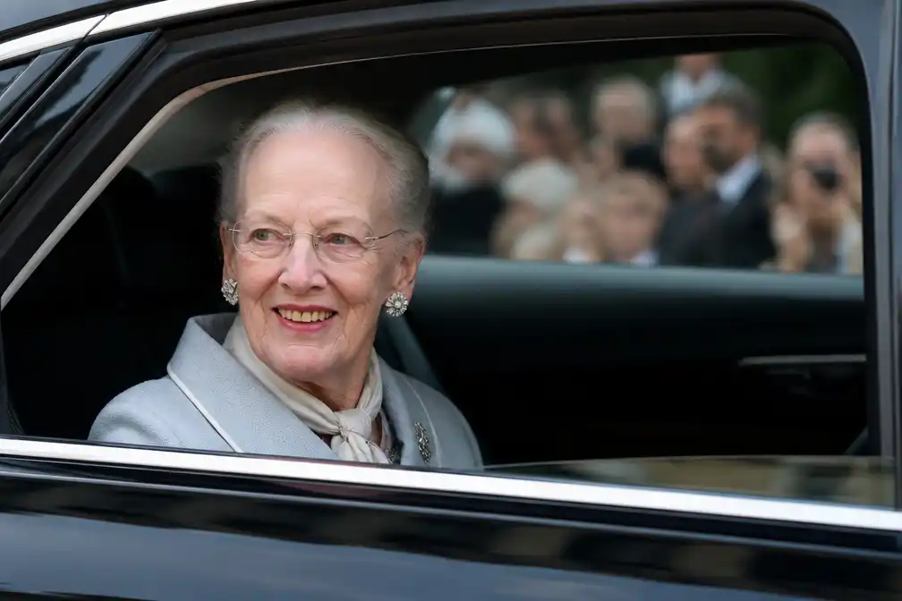 Koningin Margrethe opgenomen na onwelwording; expert stelt gerust