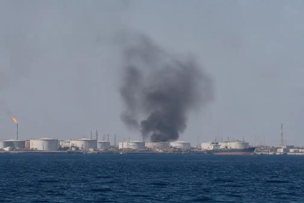 Explosies gemeld op Iraans eiland Kharg; staatsmedia wijzen naar Amerikaanse raket