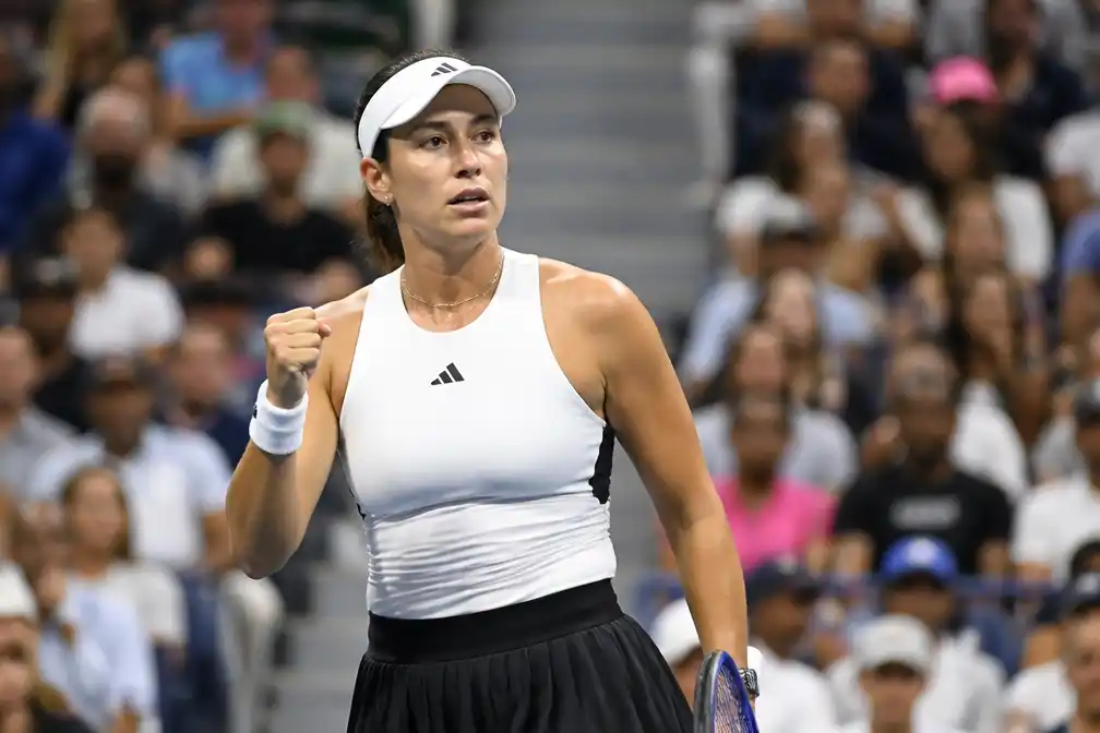 Pegula verslaat Navarro en bereikt voor derde jaar op rij halve finale US Open