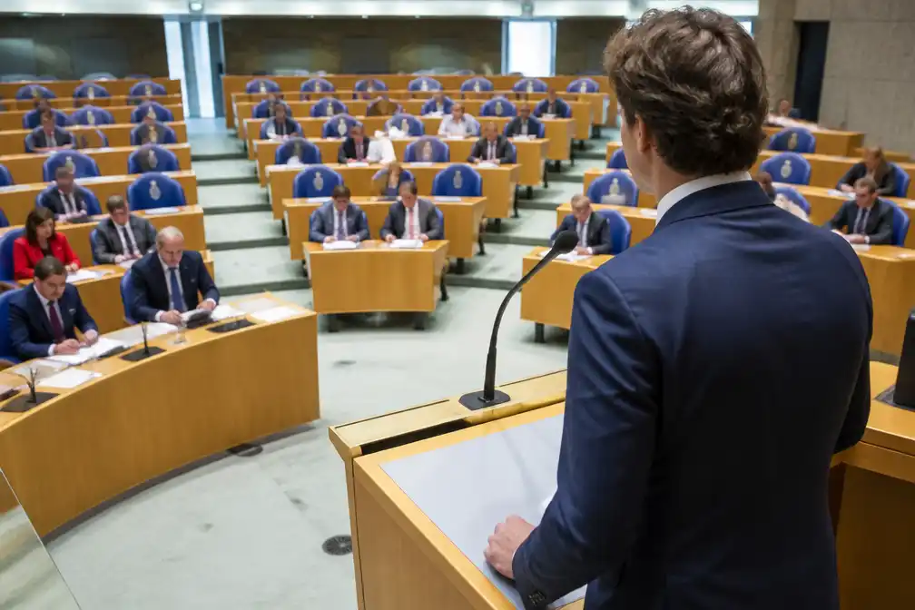 Kamerleden dienden opnieuw meer moties in; offensief Bontenbal werkt niet