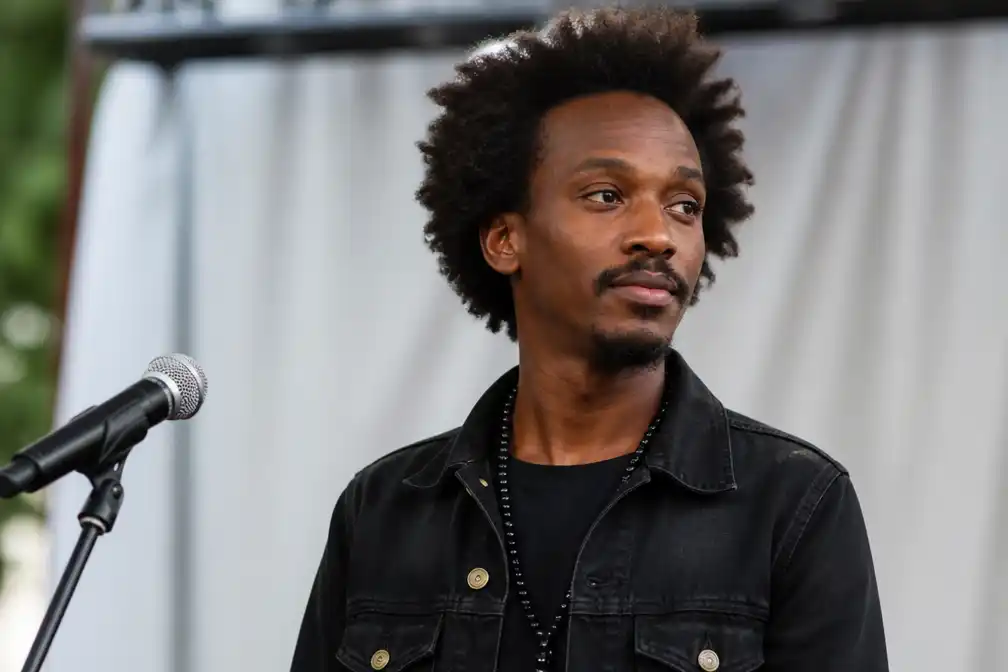 Rapper K'naan vrijgesproken in misbruikzaak in Quebec
