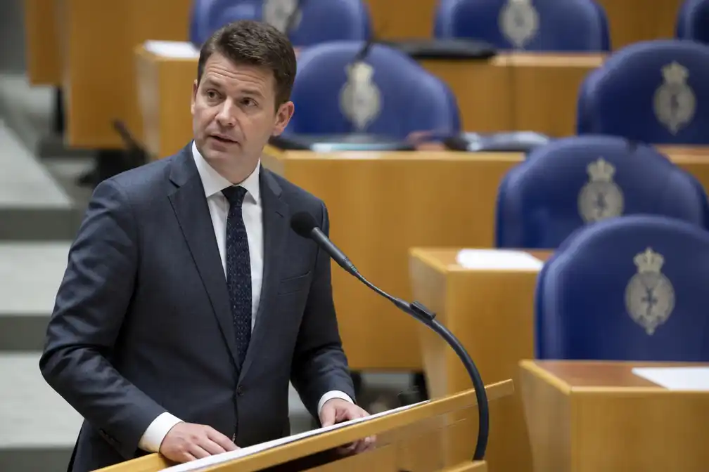 Kabinet doet voorlopig geen aangifte om datakluis Belastingdienst