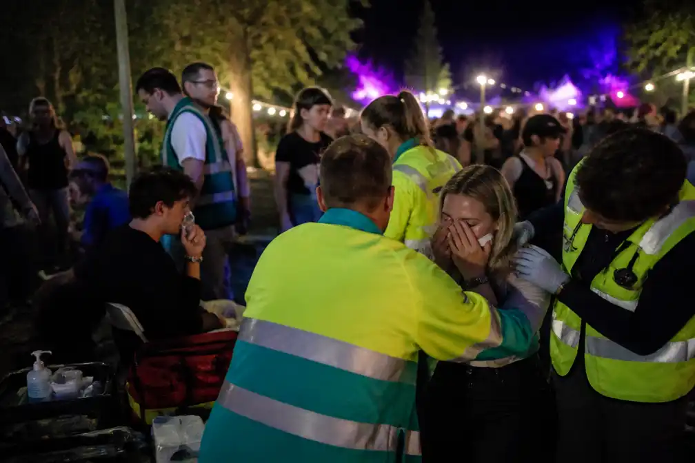 Irriterende spray op Voodoo Village: twaalf gewonden en twee berovingen