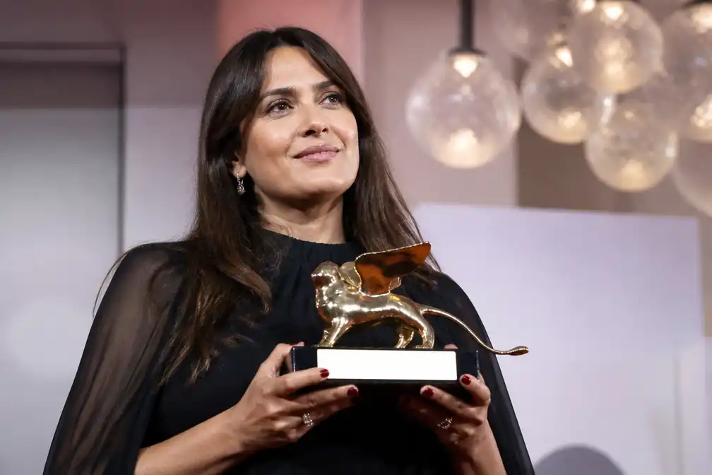 May el-Toukhy wint Gouden Leeuw in Venetië met Woman Unknown