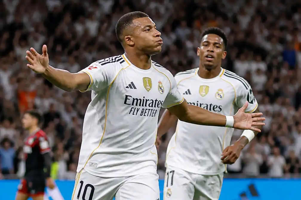 Real Madrid wint met 4-1 van Rayo Vallecano, Mbappé trefzeker