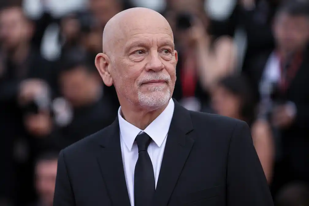 John Malkovich wint prijs voor beste acteur in Venetië