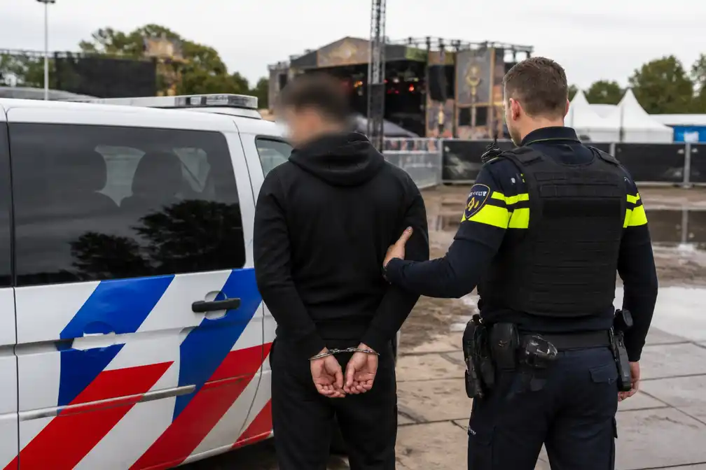 Twee gewonden bij schietpartij op festival Parels van de Stad in Amsterdam