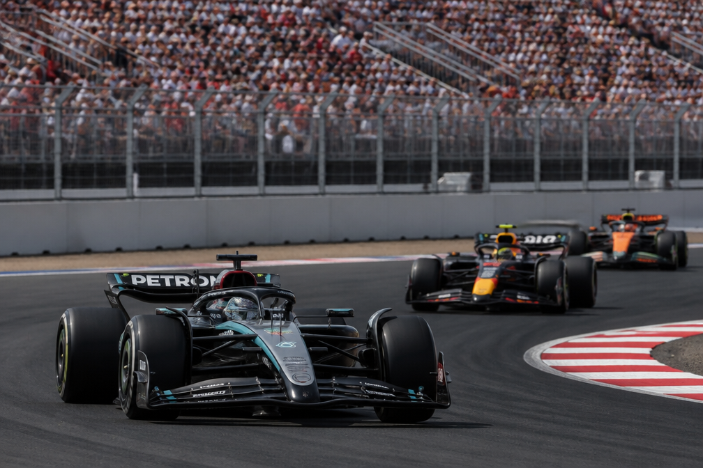 Antonelli wint Spaanse Grand Prix op Madring, Verstappen wordt tweede