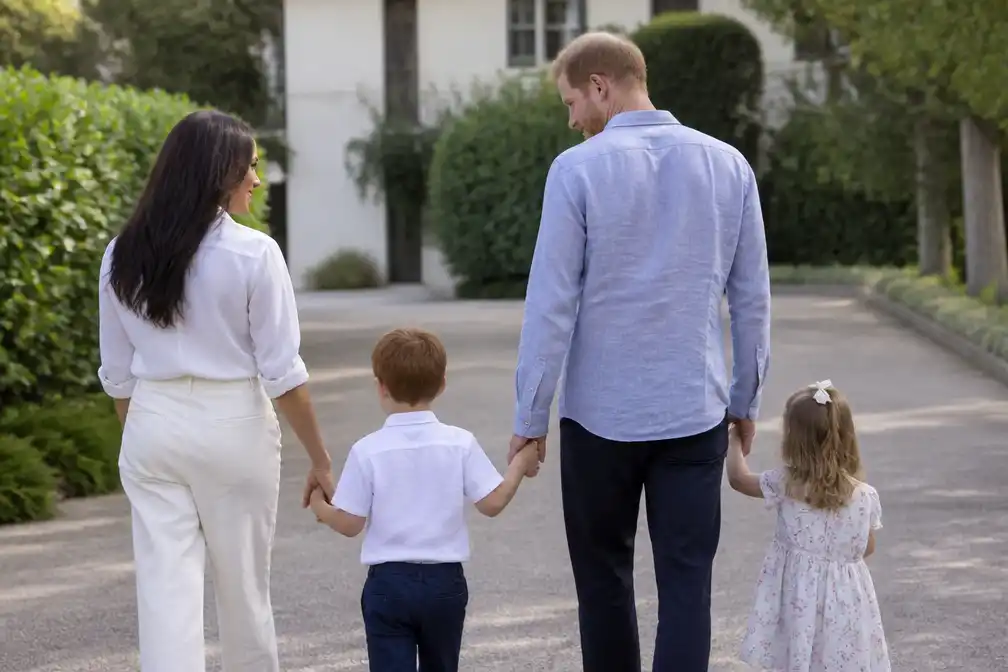 Harry en Meghan plaatsen Archie en Lilibet om veiligheid op andere school