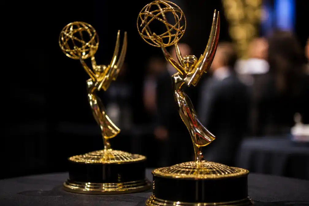 The Pitt verlengt Emmy voor beste dramaserie, Widow's Bay wint beste komedie