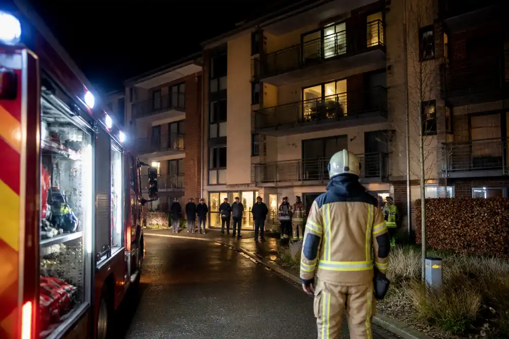 Bewoners appartementsgebouw Lichtervelde uren geëvacueerd na CO-alarm, geen lek gevonden