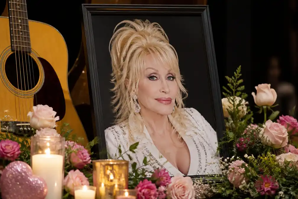 CMA maakt twee uur durende live-tribute aan Dolly Parton voor ABC en Disney+