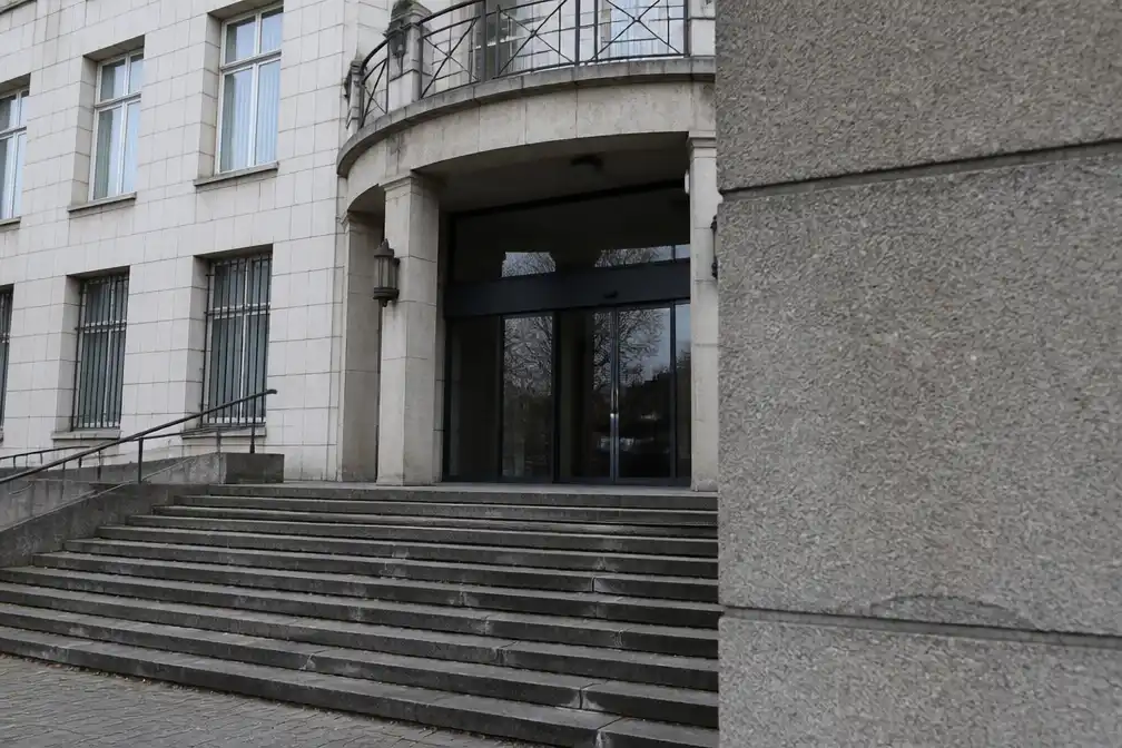 Poolse man (43) blijft langer in voorhechtenis na dood vriendin (26) in Roeselare