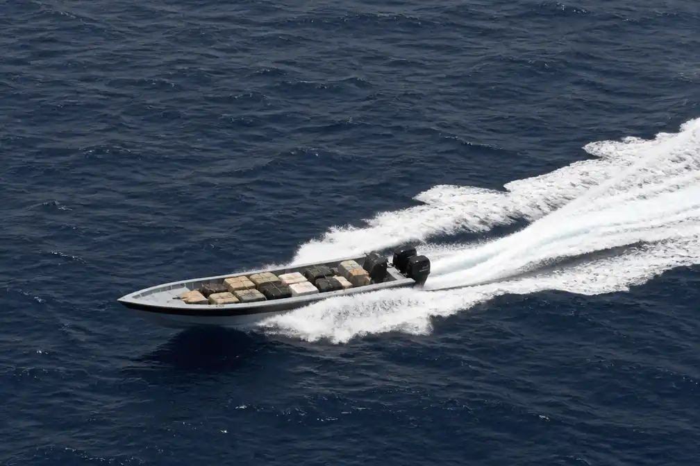 Amerikaanse aanval op vermeende drugsboot in Caribisch gebied eist vier levens