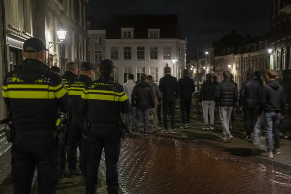 Politie rukt uit in Amersfoort vanwege TikTok-hype rond 'Cat in the Hat'