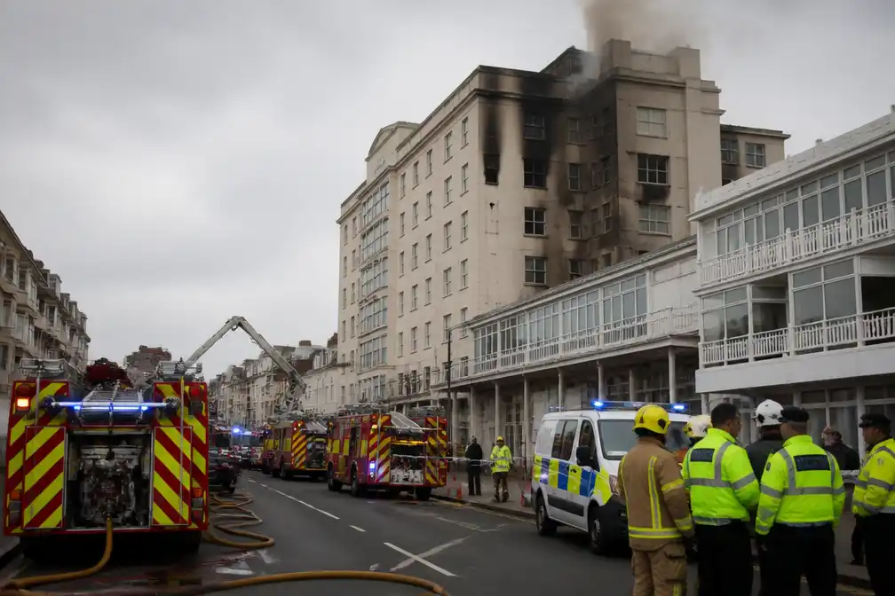 Huizen ontruimd naast Grand Burstin Hotel in Folkestone na brand
