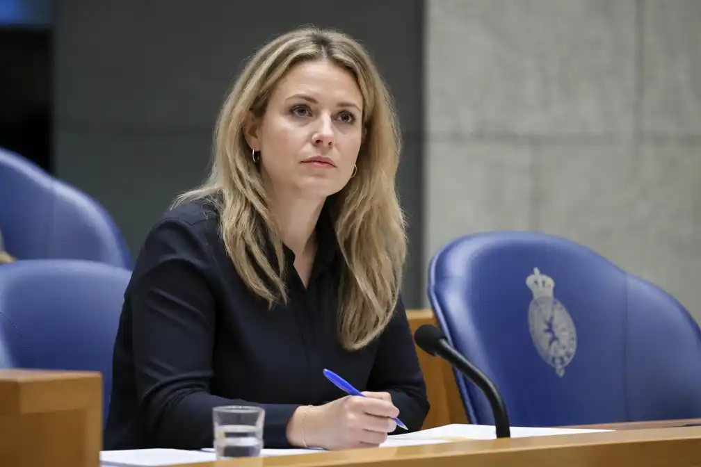 Staatssecretaris Tielen vraagt naar goedkeuring FVD-school