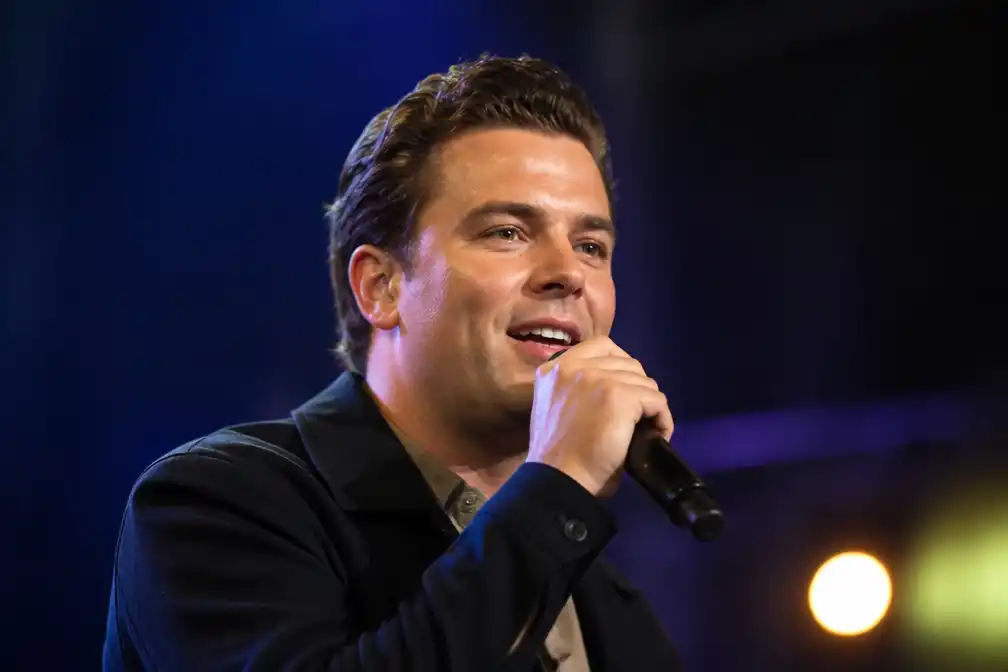 Robert van Hemert terug na stemverlies met nieuwe single Rapido