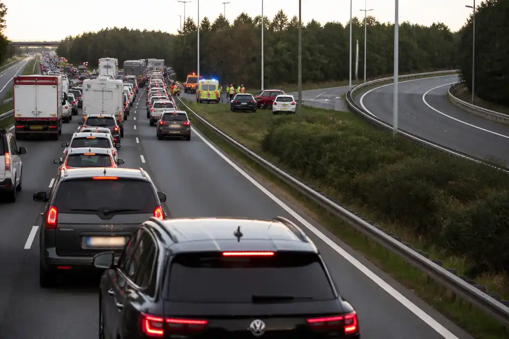 Ongeval met vier voertuigen op E313 bij Hasselt-West zorgt voor ochtendfiles