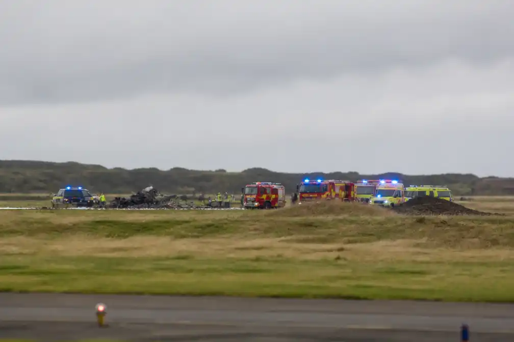 Twee RAF-piloten gewond bij crash van Hawk T2 bij RAF Valley op Anglesey