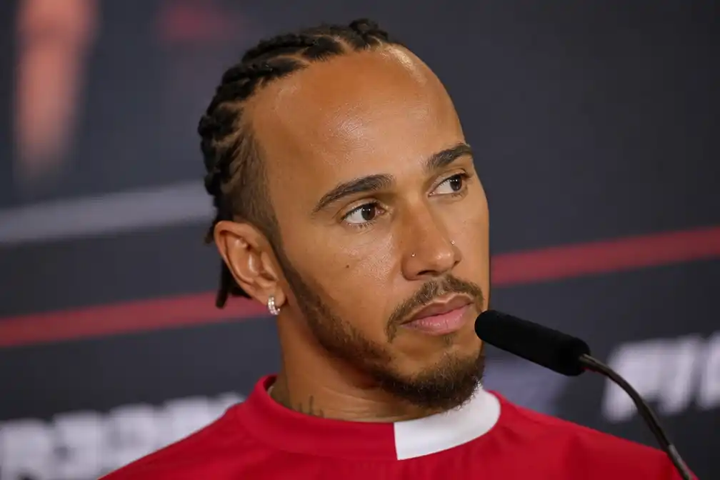 Hamilton noemt sprintrace in Monaco 'onzinnig': 'Niet de oplossing'